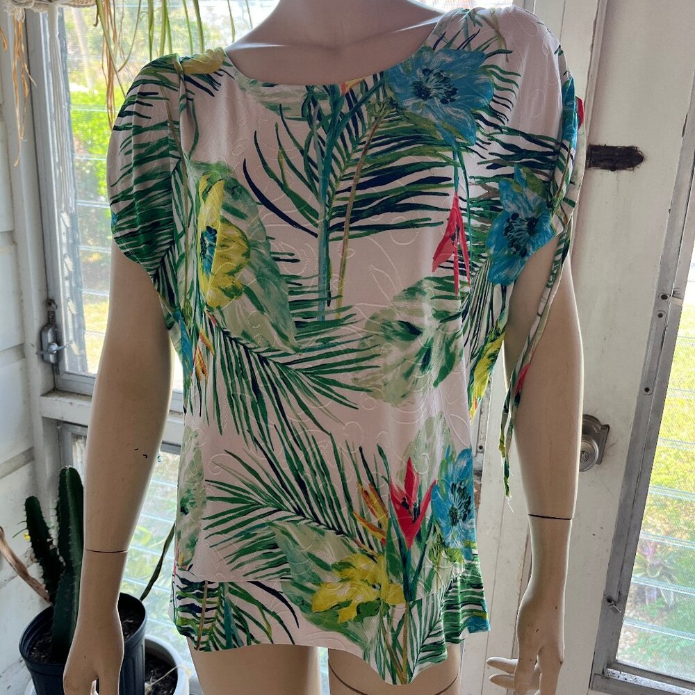 Sleeveless top floral White -Green- JM COLLECTION